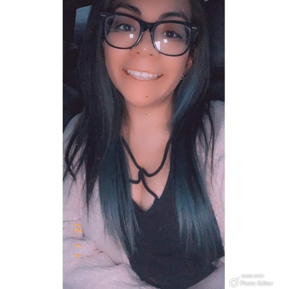 Meet your Posher, Ana - Picture 1 of 1